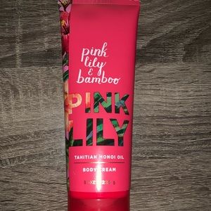 Bath & Body Works Lotion/Body Cream 8oz